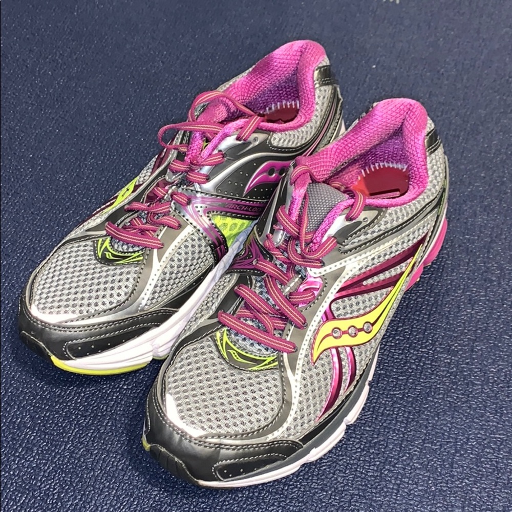 SAUCONY OMNI 12!